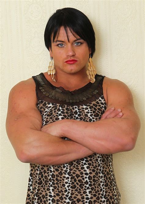 According to Real Female Bodybuilding, as of 2014, the biggest set of female biceps in the world are 20 inches and 20.25 inches respectively. These record-breaking biceps belong to extreme female bodybuilder Renne Toney.